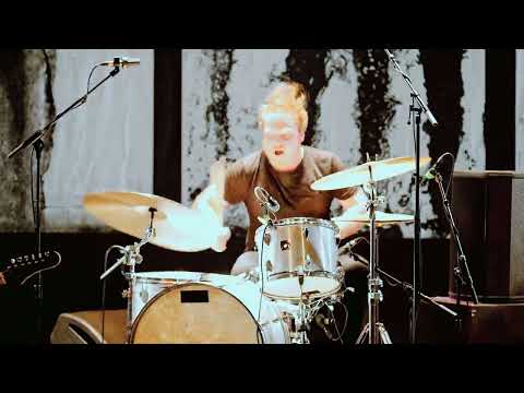 Coilguns - Earthians [Live at Soulcrusher - official]