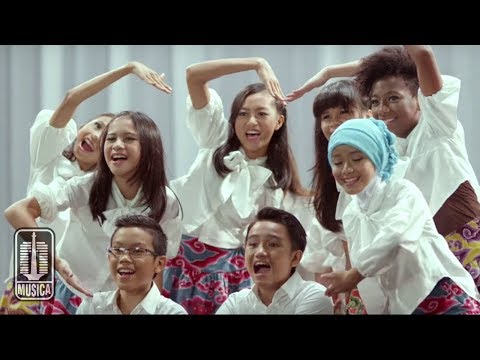 Duta Cinta & Titiek Puspa - Halo-Halo (Official Music Video)
