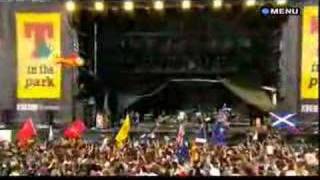 Kings Of Leon - Slow Night So Long (T in The Park 2007)