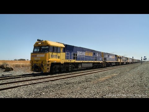 4PM4 Containers & Steel Wagons - PoathTV Australian Trains & Railways