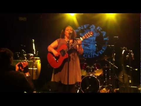 Ad Ezzi Ssaâ - Samira Brahmia