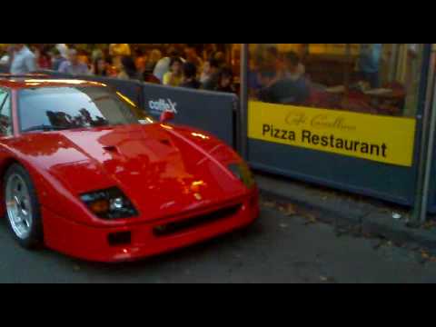 ferraries lined lygon st in front of Cafe Cavallino