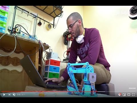 شاب مغربي يخترع "روبوت" يعمل على حماية الأطر الطبية من خطر انتقال عدوى كورونا