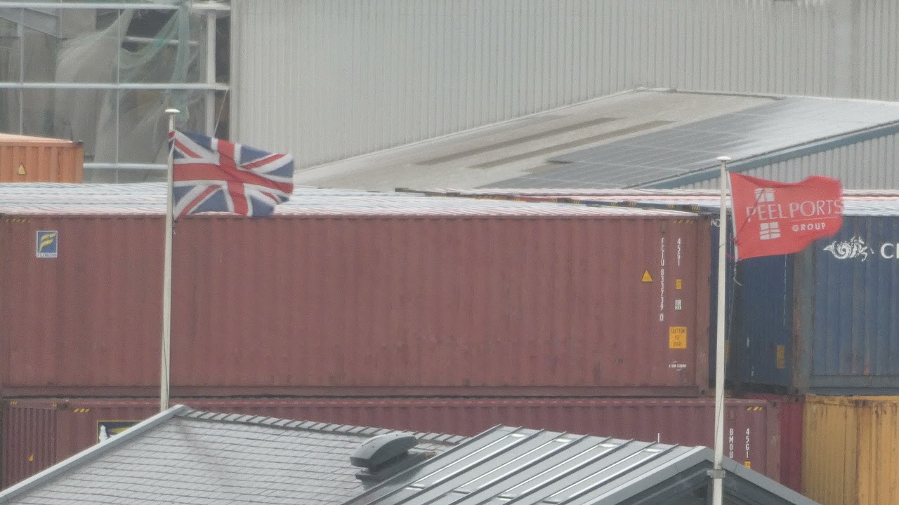 Peel Ports and Union Jack Flags at Liverpool Docks - 4K Panasonic Lumix FZ82 (Lumix FZ80)