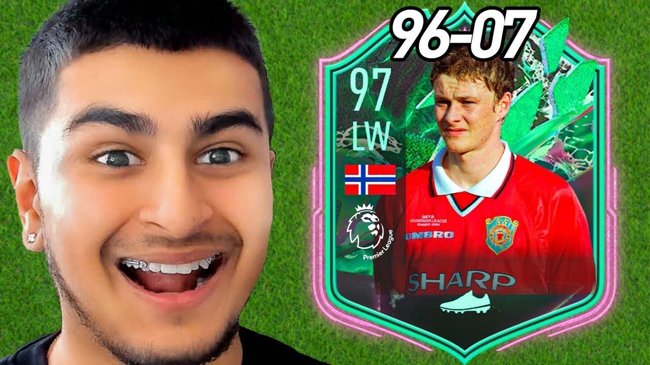 Building A Past And Present ManUnited Team 