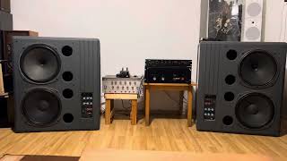 Video thumbnail for Tannoy 215 DMT by Georgi Zankov