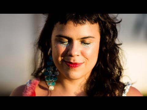 Bruna Lucchesi - Antes de Libertar (Clipe Oficial)