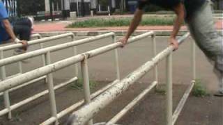 preview picture of video 'Parkour Jakarta | Training in Senayan Sporting Complex 19.11.08'