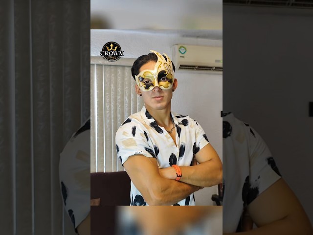 Vídeo relacionado con Lyivisk Máscara veneciana negra para hombre, máscara de baile de máscara, de tela cómoda, para carnaval, Halloween y fiestas temáticas, disfraz facial clásico en estilo vintage