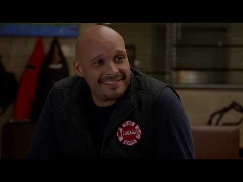 Chicago Fire 7x06- Cruz finds Otis, Mouch, Herrmann & Capp watching a telenova