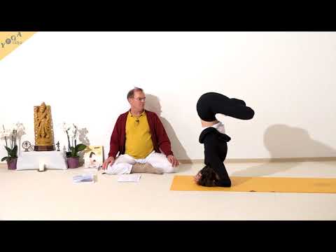 Lotus im Kopfstand - Yoga Asana Lexikon