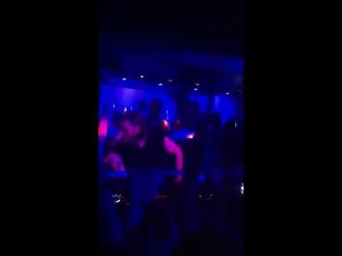 DAVID GUETTA PLAY AVICII LEVELS VS GOTYE @ QUEEN CLUB PARIS  7.04.12