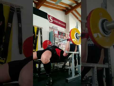 Bench press 172,5kg x1