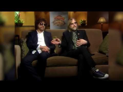 Traveling Wilburys Jeff Lynne and Tom Petty On Writing With Bob Dylan