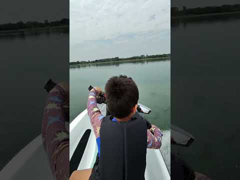 Andando de jet ski na prainha de Mira Estrela-SP... #raybanmeta #jetski #viralshorts #fyp #diversão