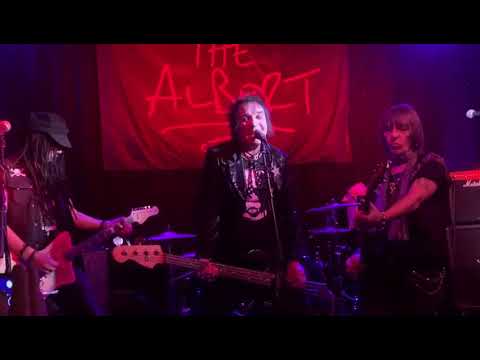 The DeRellas at The Albert, Brighton on Sat. 25/10/25.