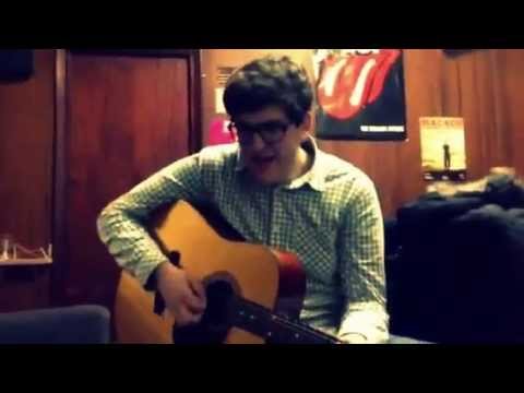 Laura No Está (Turturro videoclip cover)