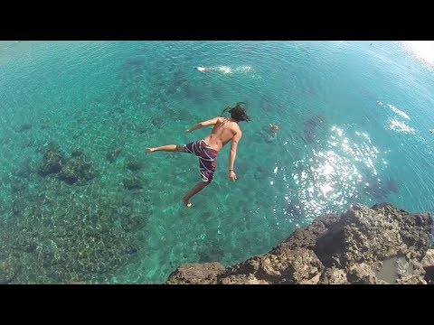Cliff Jumping into 2014 - Maui Barefoot Ninjas