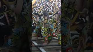 Download lagu Kaki Bisa Lebam !!! Tarian Dayak Pampang !!! #kalimantantimur #budaya #borneo #dayak #tarian mp3