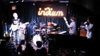 Chad Smith and The Bombastic Meatbats The Gunboat is on.MOV