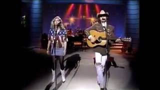 DWIGHT YOAKAM &amp; EMMYLOU HARRIS - &quot;Send a Message To My Heart&quot; (Nashville Now 1991)