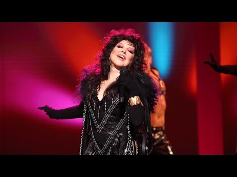 Loles León imita a Sara Montiel en 'Super Sara' - Tu Cara Me Suena