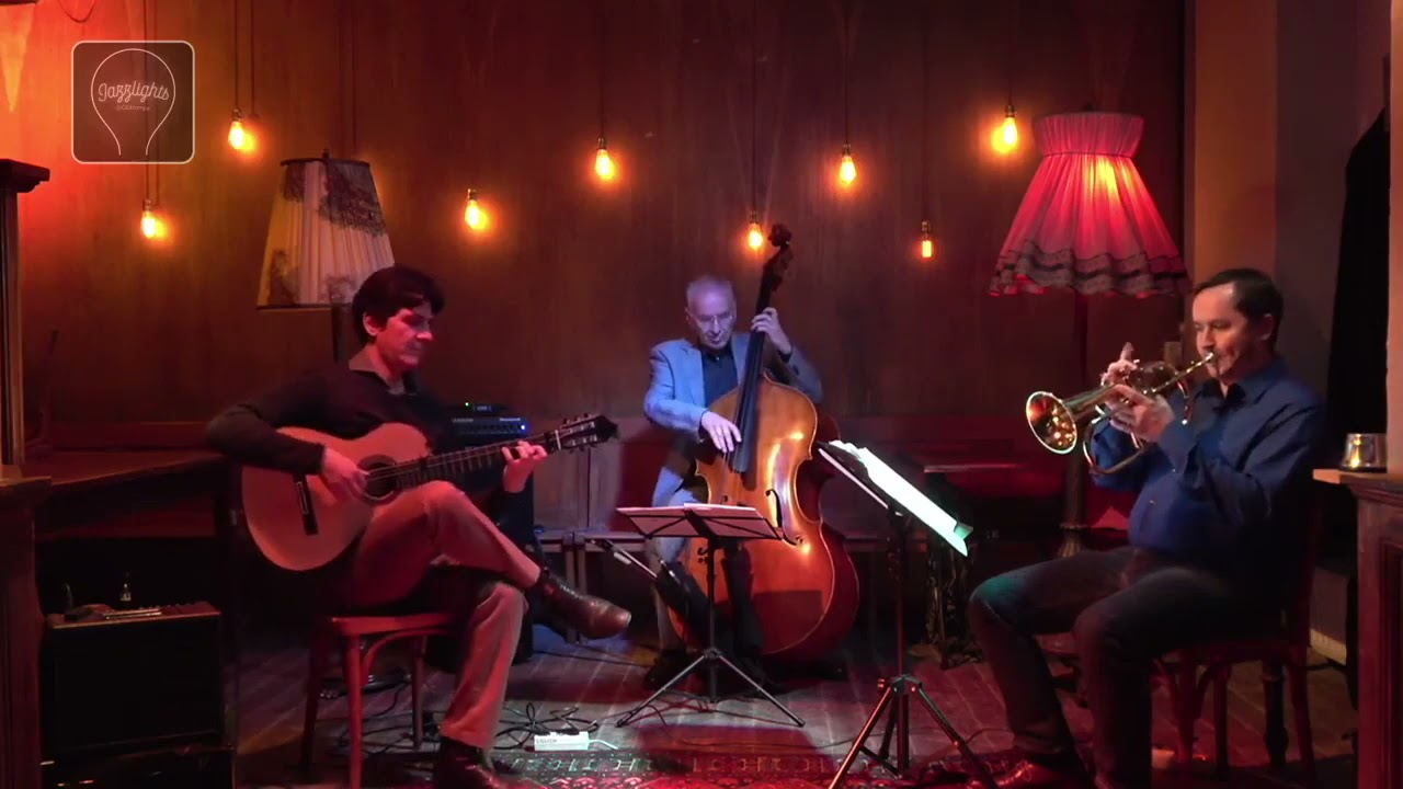 Nikos Tsiachris | Martin Auer | Martin Lillich (Rasgueo Trio) performing "Baracoa"