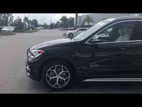 2017 BMW X1 / Ex-Service Loaner / Xline / Tech / Premium / MH33945L