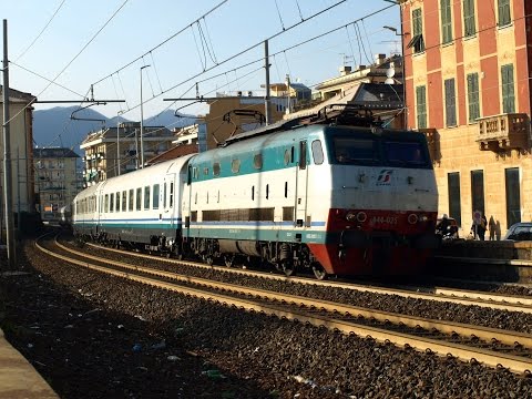 E444-025+Carozze Ex Frecciabianca:IC 669 Milano C.le-La Spezia C.Le