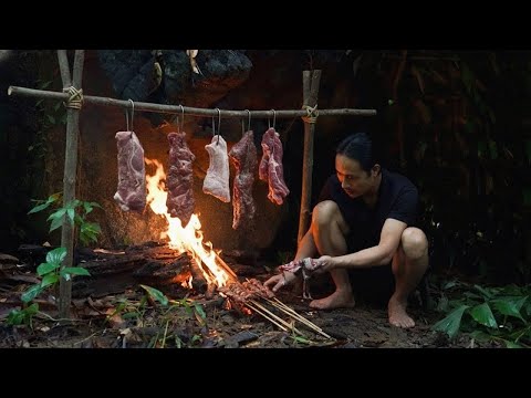 Survival In The Rainforest – Shelter, Hunting, and Setting Traps To Find Food To Survive