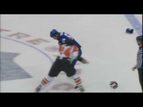 Josh Gratton vs Andre Deveaux