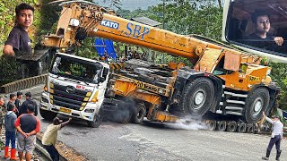 Download lagu Japanese Made Trucks Embarrassed On Extreme World Roads mp3