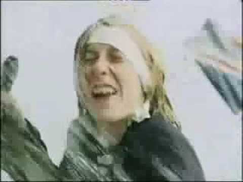 Dva roky prázdnin znělka