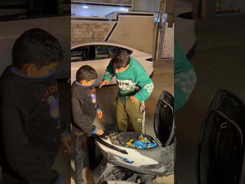 حراميه سرقو الدراجه