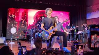 Download lagu Aro ekbar cholo fire jai fossils @nj 2025 mp3