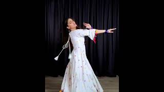 Tarasti hain nigahein meri song best dance video