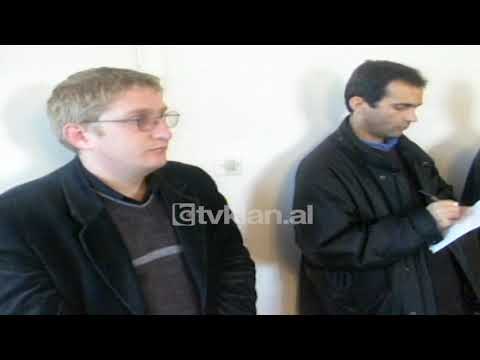 Ruçi apel kryetareve te PS ne rrethe: Mos keqperdorni emrin e PS - (12 Mars 2001)