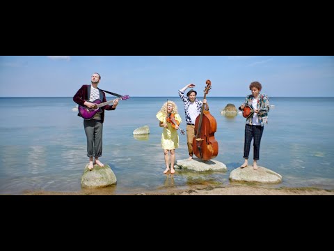Curly Strings – Ei vaja maailm [Official Music Video]