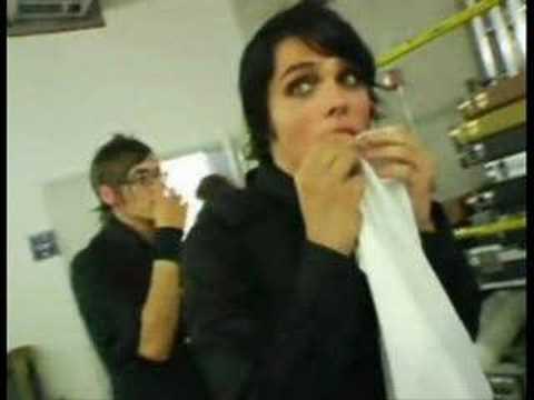 Reasons to Love Gerard and Mikey Way