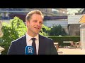 Minister Hugo de Jonge over zijn bezoek aan verpleeghuis de Zilverlinde in Rotterdam