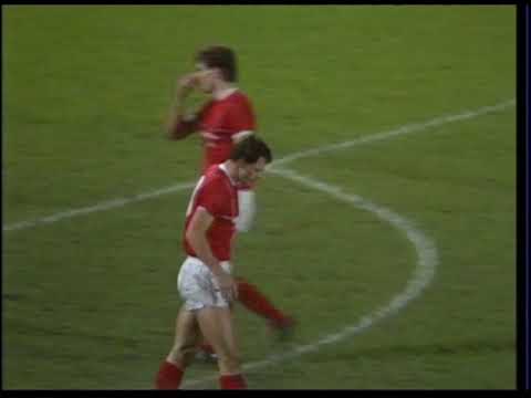 05/11/1986 Cup Winners Cup 2nd Round 2nd leg WREXHAM v REAL ZARAGOZA