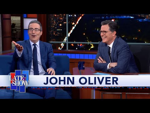 リバプールF.C.スーパーファンのジョン・オリバーは今年の彼のチームのチャンスが好き (Liverpool F.C. Superfan John Oliver Likes His Team's Chances This Year)