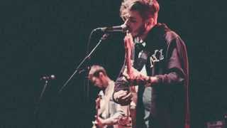 Moose Blood - Cherry. (Subs Esp)