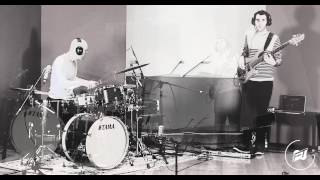 Download lagu Live Drum & Bass DnB improvisation - Acoustic Electronic mp3