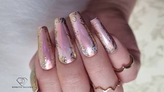 Aura Nails with cat eye gel polish, magic chrome and transfer foil. Perfect Spring nails combo