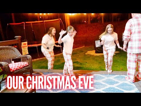 OUR CHRISTMAS EVE 2021 | VLOGMAS DAY 25 | Family 5 Vlogs