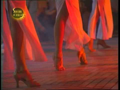 sassari in piazza d'italia con new dance 10 ozieri e la marocula mario olivieri - paul dessanti.