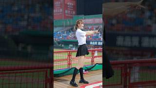 味全學生趴！校花小映 #cheerleader #台湾チア #美女 #味全龍 #味全龍啦啦隊 #味全龍小龍女 #Dragonbeauties