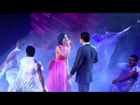 Ángela Aguilar y Felipe Botello - Abrázame (En Vivo)