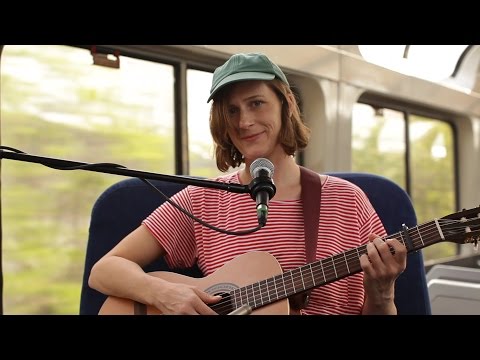 Laura Gibson - Empire Builder (opbmusic)